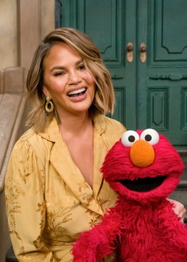 chrissy-teigen-2-c-sesame-workshop-richard-termine